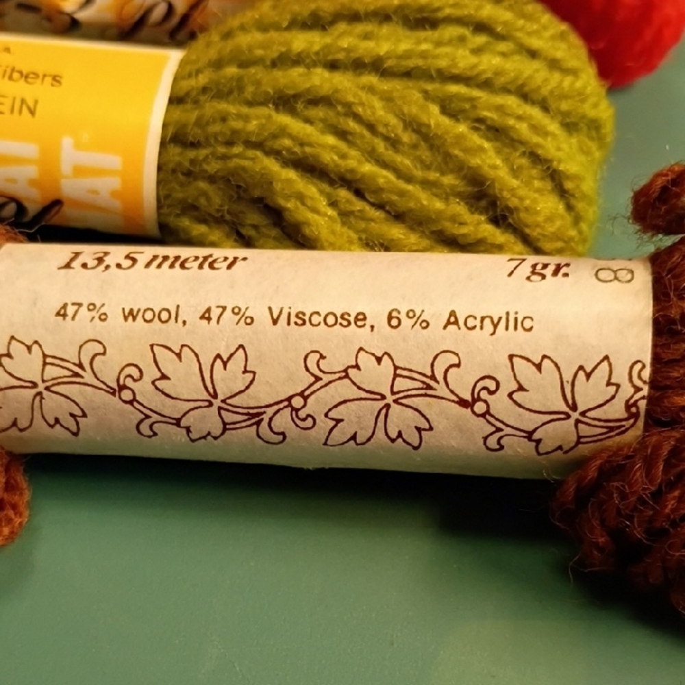 Multi-Color Yarn Set for Arts & Crafts - Picture 5 of 8
